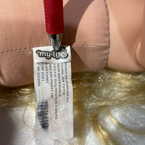 My Life 18” Blonde Hair & Blue Eyes Posable Doll With Working Washer & Dryer GUC - Picture 5 of 5